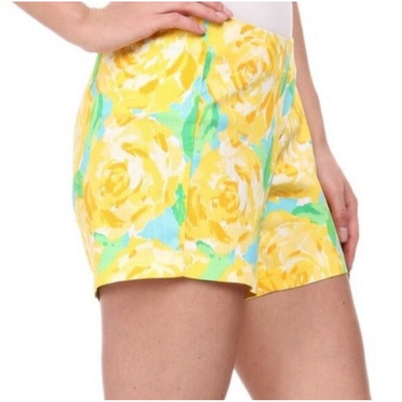 Lilly Pulitzer  Size 0 Yellow Cotton Deenie Shorts Floral - Picture 1 of 8